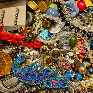 4 LBS Vintage jewelry lot